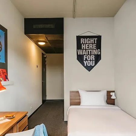 The Social Hub 4* أمستردام