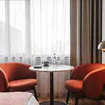 Hotel The Social Hub 4*