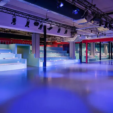 The Social Hub Hotel