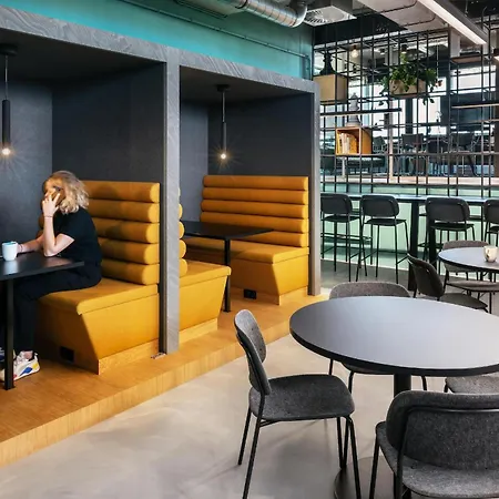 מלון The Social Hub 4*