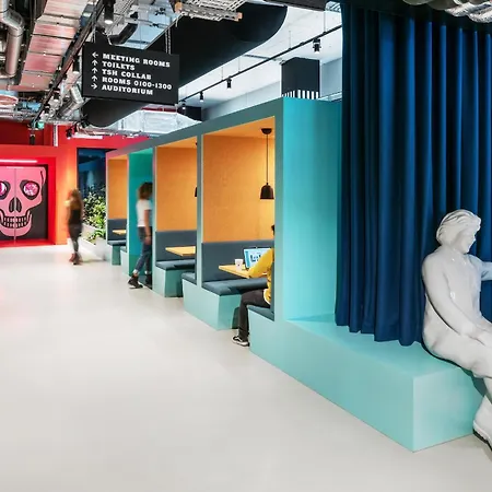 The Social Hub 4* Amsterdam