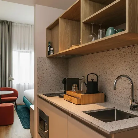 Hotel The Social Hub 4*