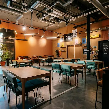 The Social Hub 4* Amsterdam