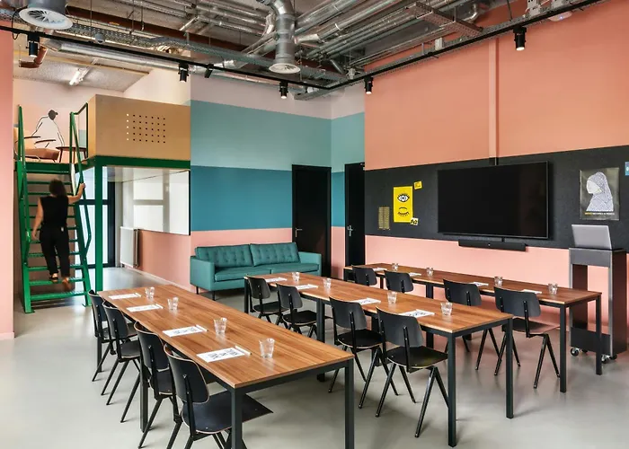 The Social Hub Hotel