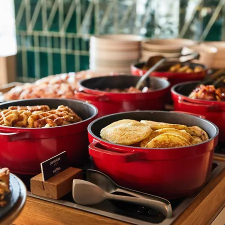 The Social Hub Hotel