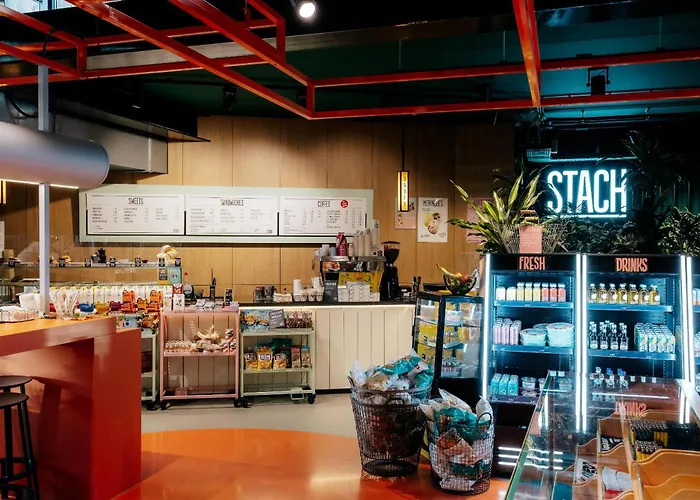 Hotel The Social Hub 4*