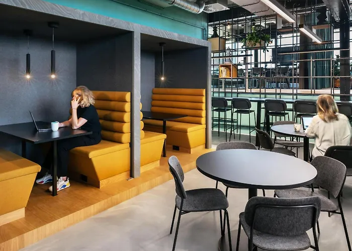 Hotel The Social Hub 4*